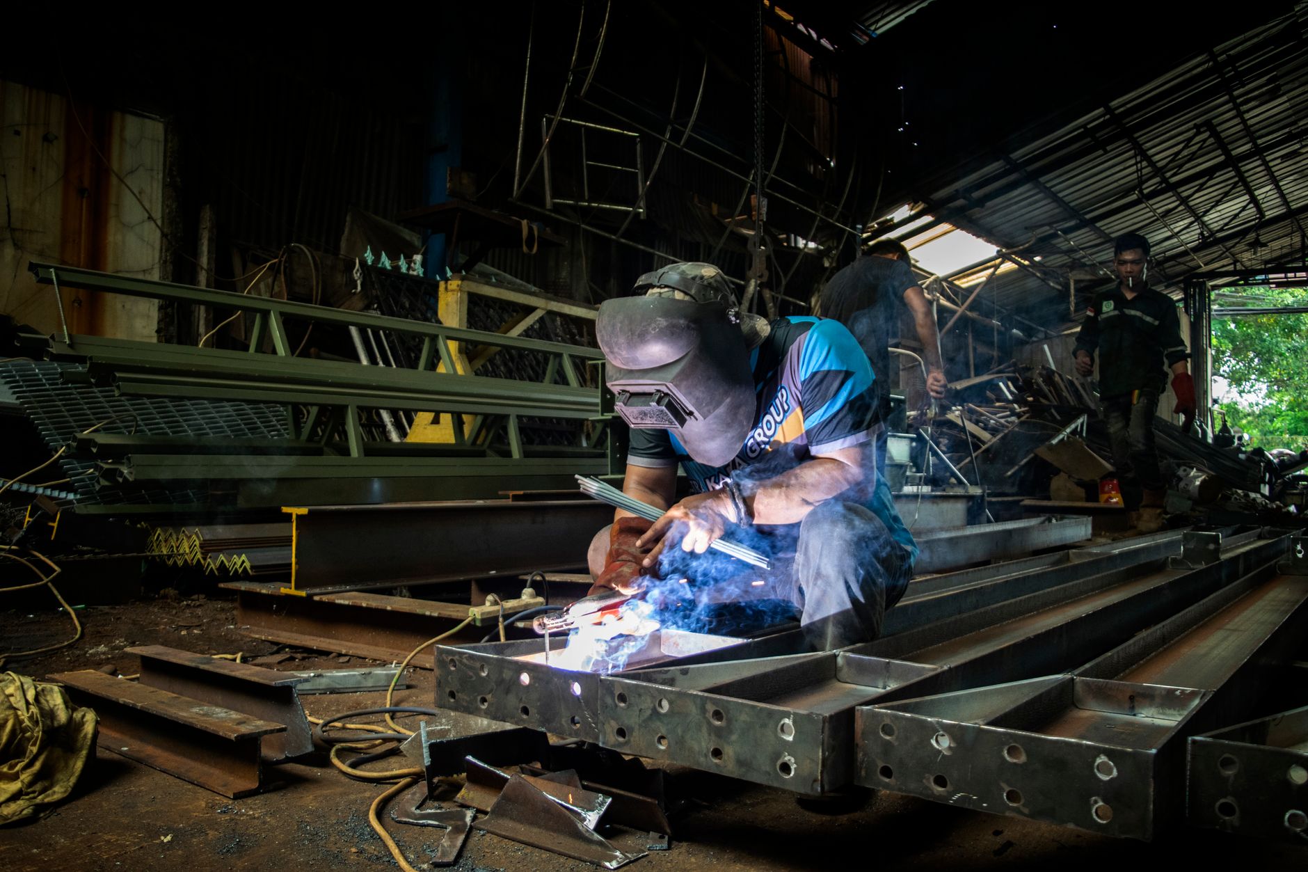 Aluminum welding in workshop